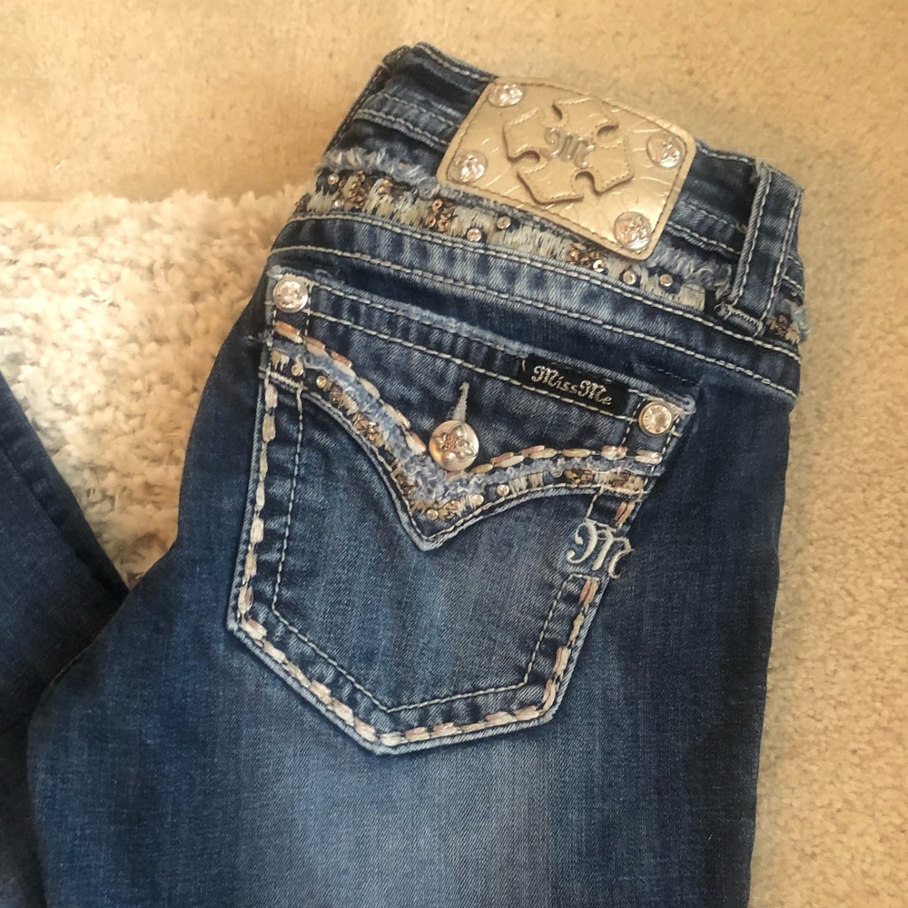 Miss Me Jeans (make an offer) inseam is 33 1/2.